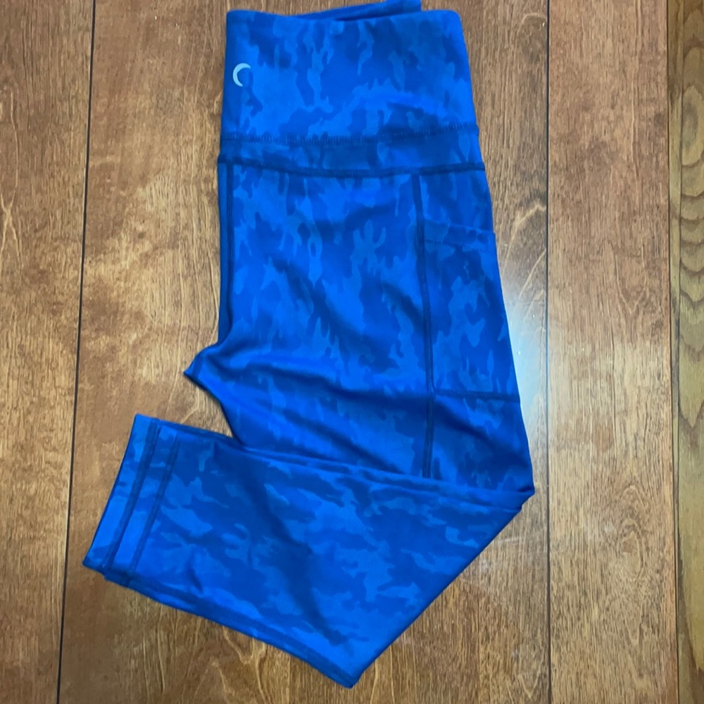 Zyia blue camo light n tigh Capri 24”